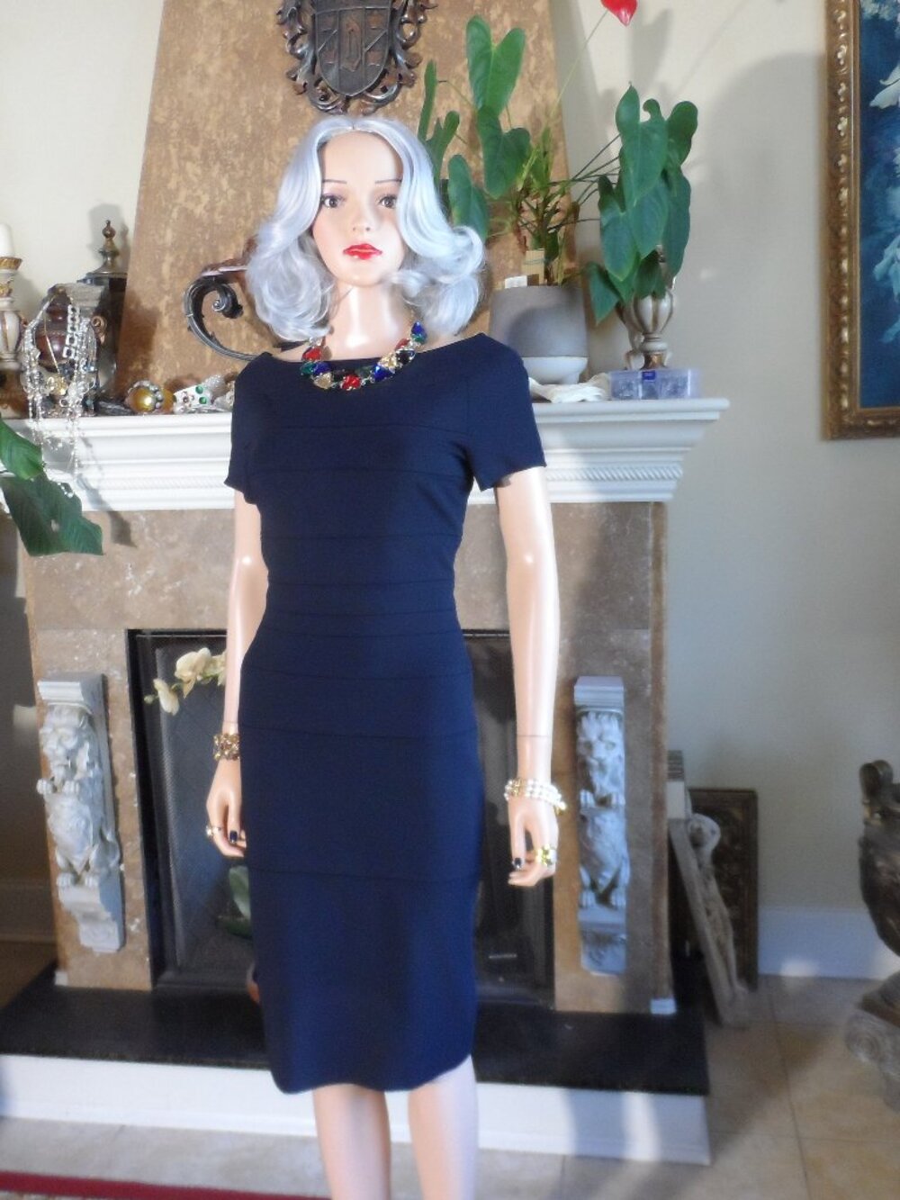 Escada Navy Sheath Dress with Gold Zip Detail Size IT 36 US 0